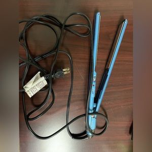 Babybliss titanium straightener